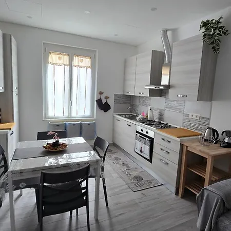 La Casa Di Nonna Mari Apartment Moneglia