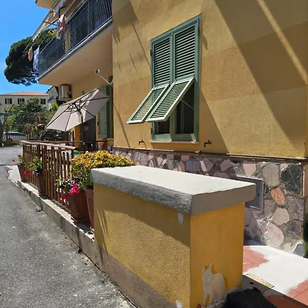 Apartment La Casa Di Nonna Mari *